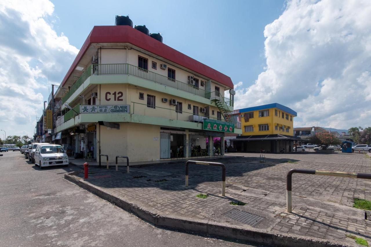 Spot On 89582 Evergreen Hotel Keningau Exterior photo